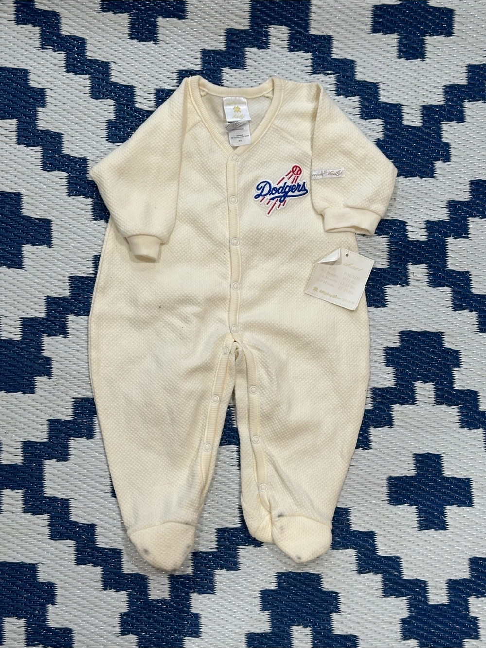 Vintage Los Angeles Dodgers One Piece Body Suit Size 3/6M Mighty Mac New